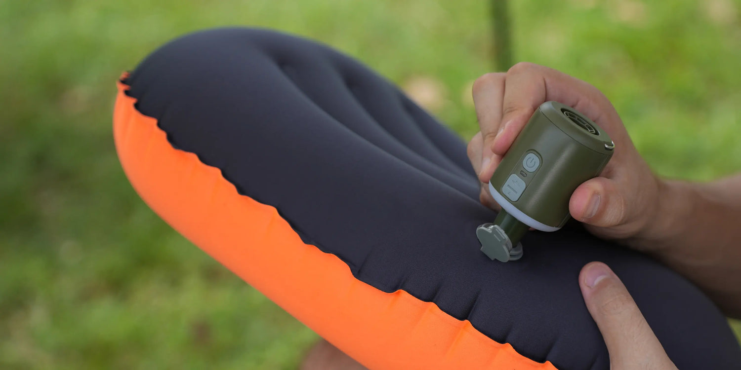 Manual-vs.-Electric-Air-Pumps-Which-is-Better-for-Outdoor-Travel RoosCamp Gear